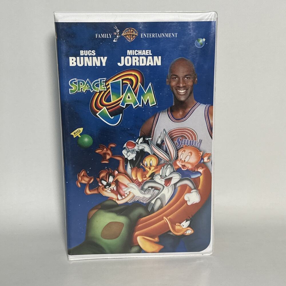 Space Jam Movie VHS 1997 Clam Shell Vintage Michael Jordan Looney Tunes